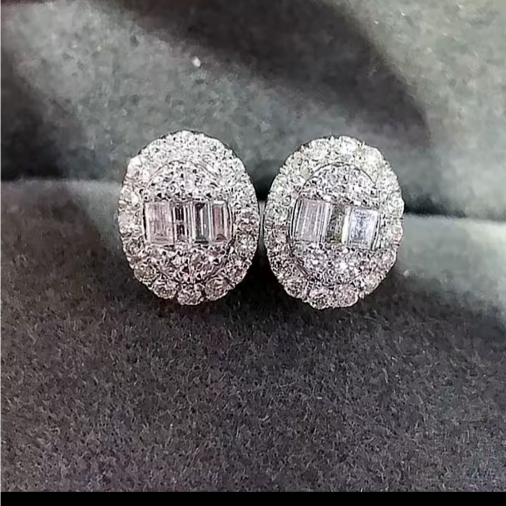Elegant Silver Stud Earrings sparkly sterling silver